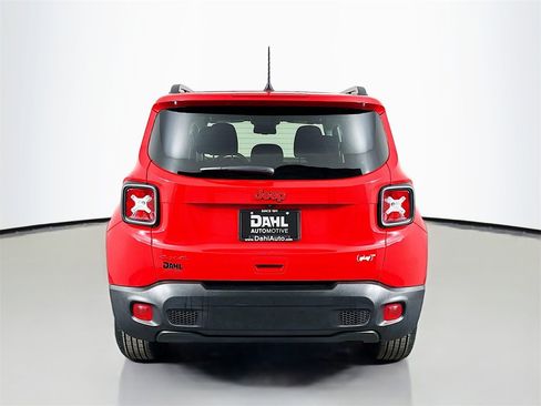 Used 2022 Jeep Renegade Latitude w/ Convenience Group image 11
