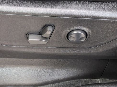 Used 2022 RAM 1500 Big Horn image 13