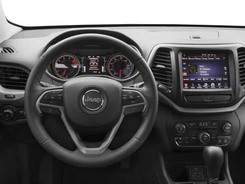 Used 2016 Jeep Cherokee Latitude w/ Cold Weather Group AWD/4WD image 10