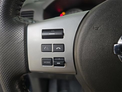 Used 2014 Nissan Frontier PRO-4X image 19