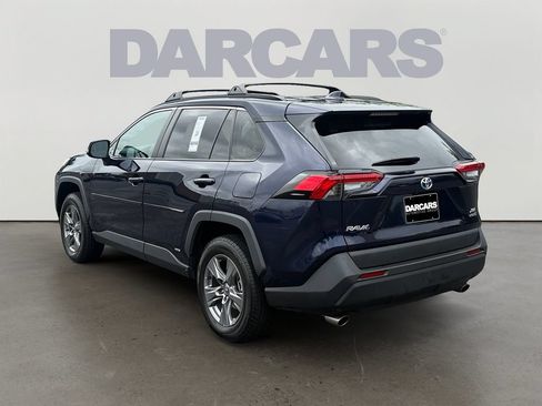 Used 2024 Toyota RAV4 XLE AWD/4WD image 5