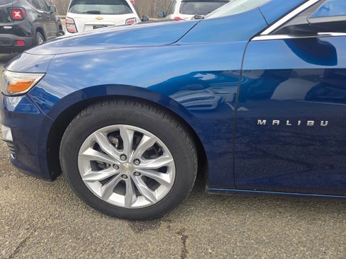 Used 2019 Chevrolet Malibu LT FWD image 14