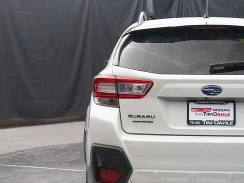 Used 2019 Subaru Crosstrek 2.0i w/ Eyesight System image 12