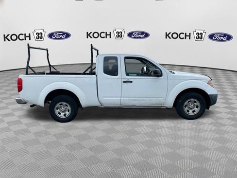 Used 2011 Nissan Frontier S w/ S Preferred Pkg RWD image 9