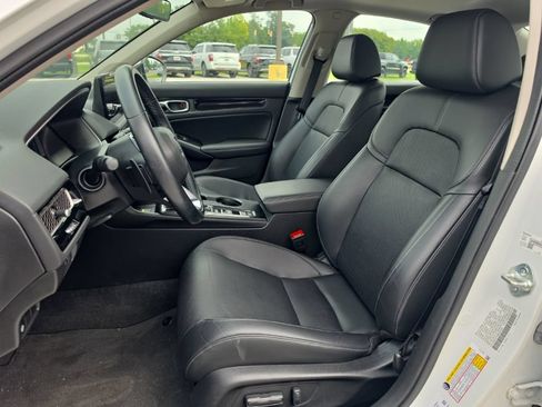 Used 2022 Honda Civic Touring image 6