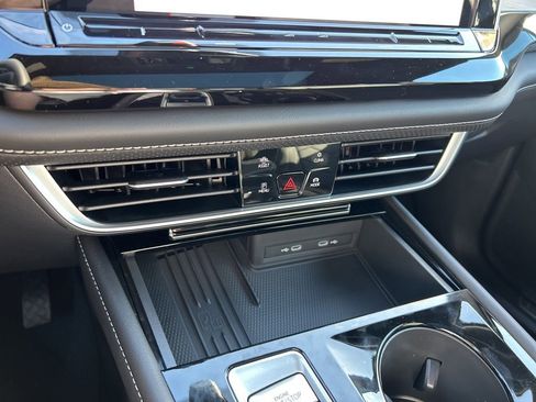 New 2026 Volkswagen Atlas Cross Sport SE image 30