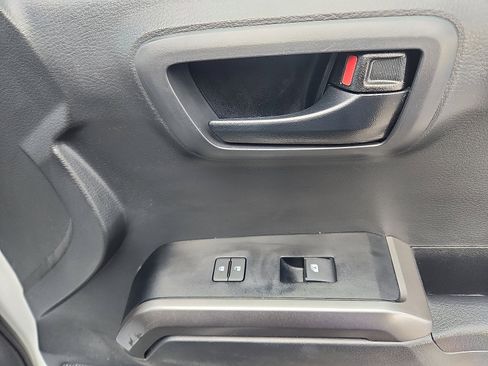 Used 2023 Toyota Tacoma SR5 w/ Technology Package image 34