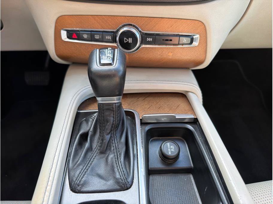 Used 2019 Volvo XC90 T6 Inscription w/ Advanced Package AWD/4WD image 16