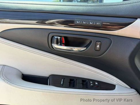 Used 2013 Lexus LS 460 w/ Comfort Pkg RWD image 20