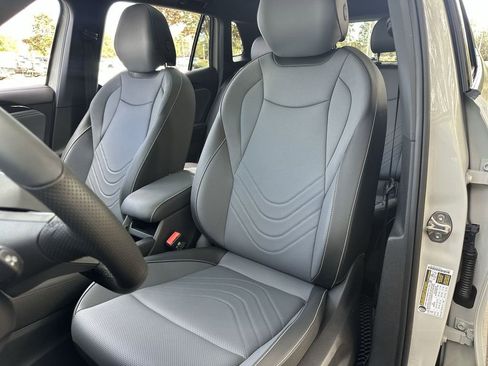 New 2026 Volkswagen Tiguan SE R-Line image 11