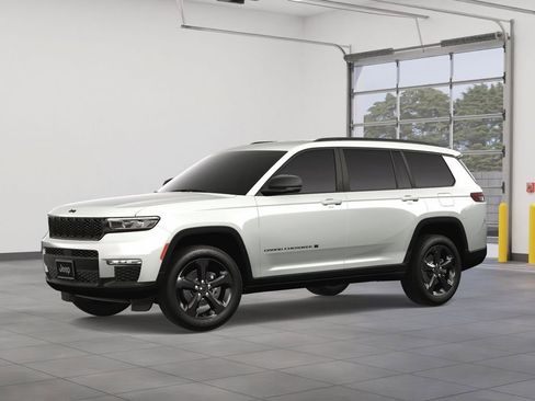 New 2024 Jeep Grand Cherokee L Limited w/ Black Appearance Package image 2