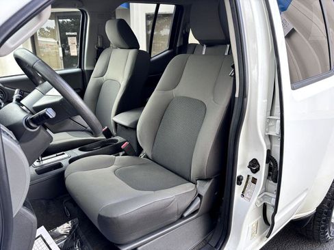 Used 2015 Nissan Xterra X image 13