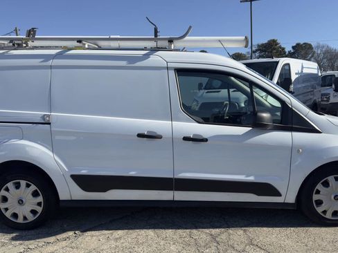 Used 2022 Ford Transit Connect XL image 3