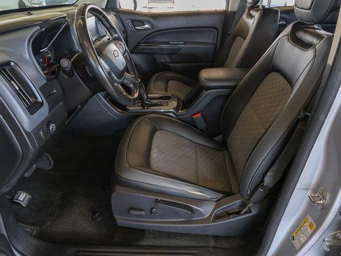 Used 2018 Chevrolet Colorado Z71 RWD image 9