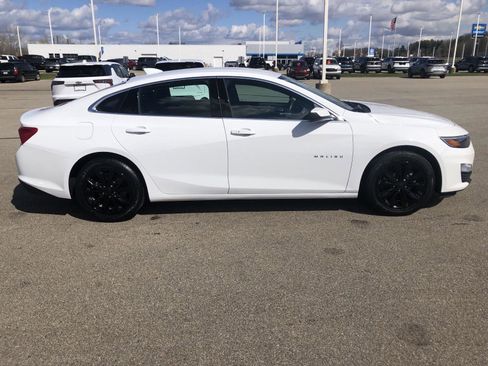 Used 2023 Chevrolet Malibu LT image 10