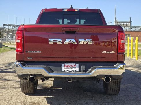 Used 2025 RAM 1500 Laramie image 15