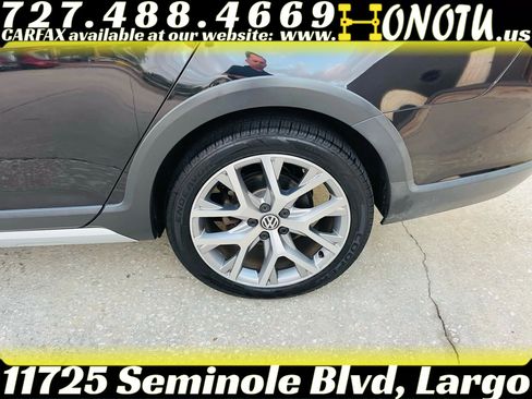 Used 2017 Volkswagen Golf Alltrack SEL image 33