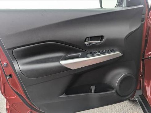 Used 2019 Nissan Kicks SR w/ SR Premium Package image 14