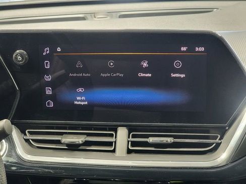 Certified 2024 Chevrolet Trax RS w/ Sunroof Package FWD image 19