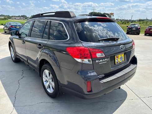 Used 2013 Subaru Outback 2.5i Limited AWD/4WD image 6