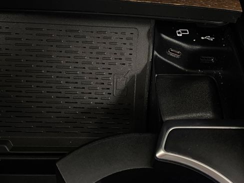 Used 2021 Mercedes-Benz GLE 350 4MATIC image 29