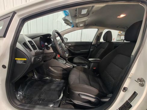 Used 2016 Kia Forte LX FWD image 24