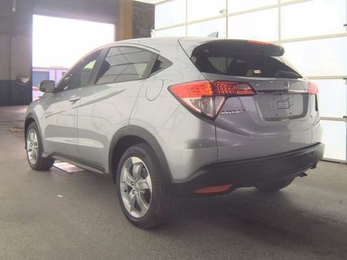 Used 2022 Honda HR-V LX image 3