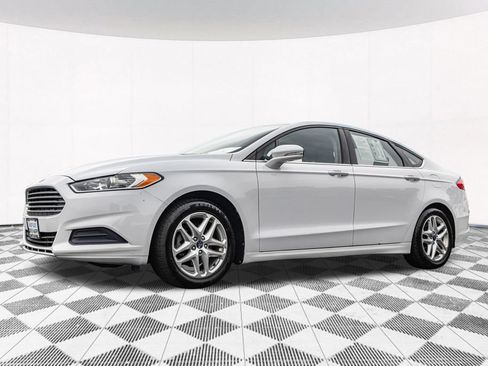 Used 2013 Ford Fusion SE FWD image 6