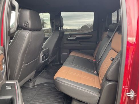 Used 2023 Chevrolet Silverado 1500 High Country image 29