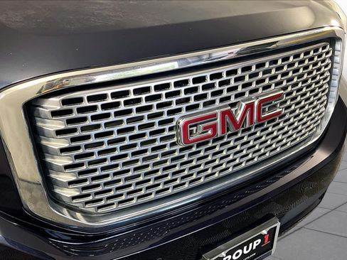 Used 2017 GMC Yukon Denali w/ Open Road Package RWD image 26
