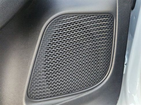 New 2026 Chrysler Voyager LX image 12