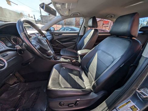 Used 2015 Volkswagen Passat 1.8T Limited Edition image 15