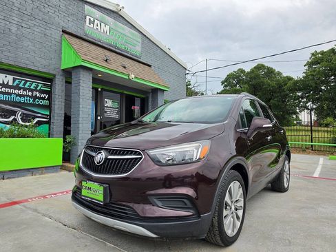 Used 2018 Buick Encore Preferred FWD image 2