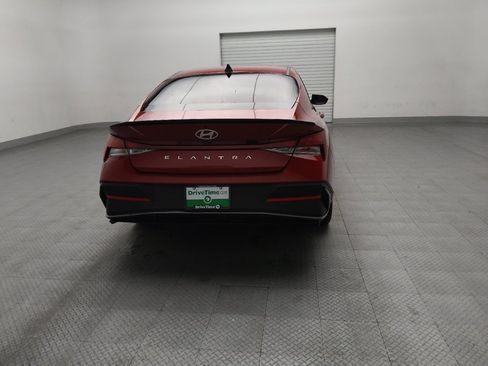 Used 2025 Hyundai Elantra Sport image 7