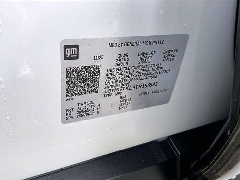 Used 2026 Chevrolet Tahoe High Country AWD/4WD image 37