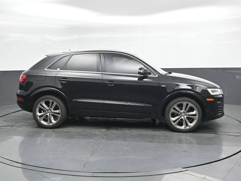 Used 2018 Audi Q3 2.0T Premium Plus w/ Premium Plus Package AWD/4WD image 4