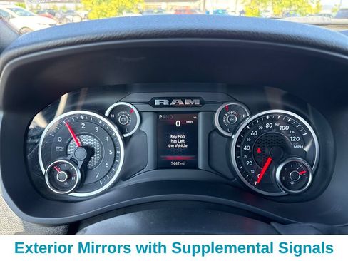 Used 2026 RAM 2500 Big Horn AWD/4WD image 19