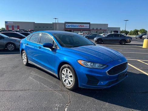 Used 2020 Ford Fusion S FWD image 1