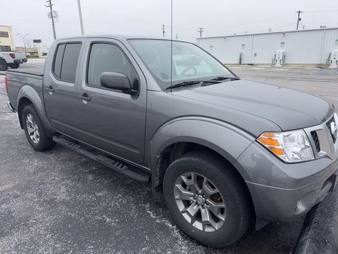 Used 2020 Nissan Frontier SV image 23