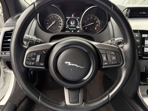 Used 2016 Jaguar F-TYPE Coupe RWD image 13