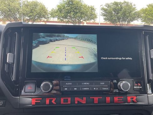Used 2026 Nissan Frontier PRO-4X AWD/4WD image 30