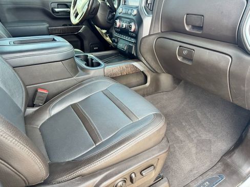 Used 2020 GMC Sierra 3500 Denali w/ Denali Ultimate Package AWD/4WD image 17