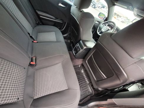 Used 2019 Dodge Charger R/T RWD image 14