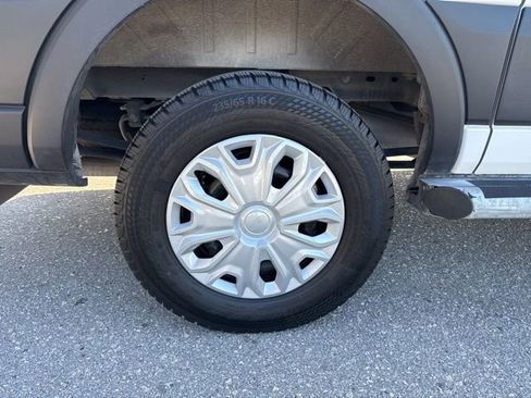 Used 2025 Ford Transit 250 Low Roof w/ Exterior Upgrade Package RWD image 16