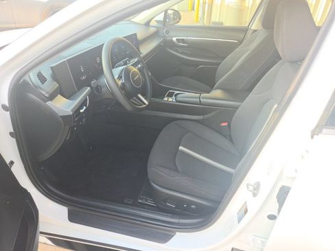Used 2025 Hyundai Sonata SEL FWD image 4