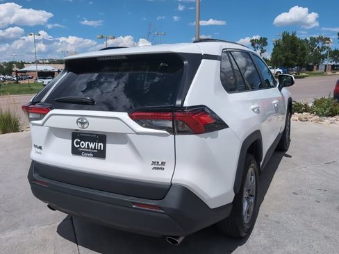 Used 2025 Toyota RAV4 XLE AWD/4WD image 7