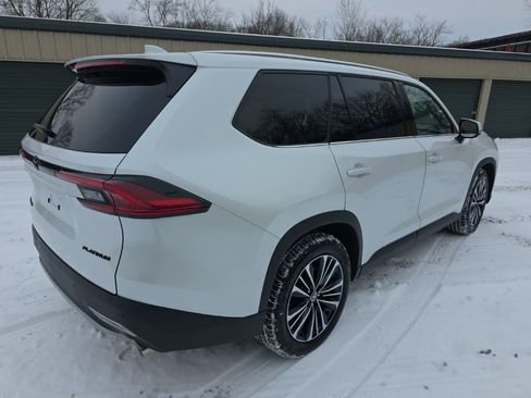 Certified 2025 Toyota Grand Highlander AWD Hybrid image 7