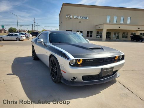 Used 2023 Dodge Challenger R/T Scat Pack w/ T/A Package image 1