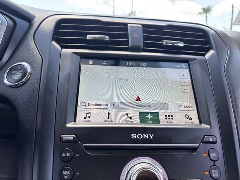 Used 2017 Ford Fusion Titanium FWD image 21