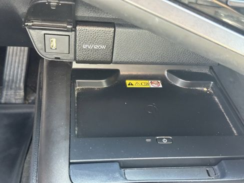 Used 2023 Toyota Camry XSE image 28